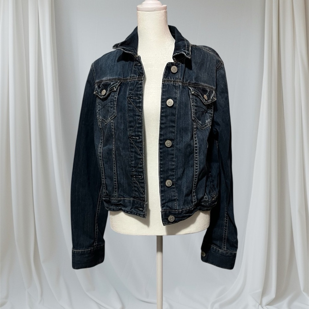 ((ITEM SOLD))‼️‼️Classic Blue Denim Jacket